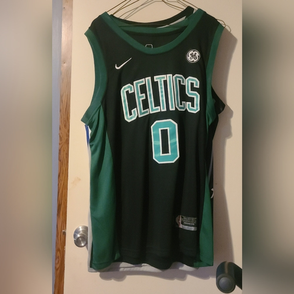 Jayson Tatum Celtics size Large